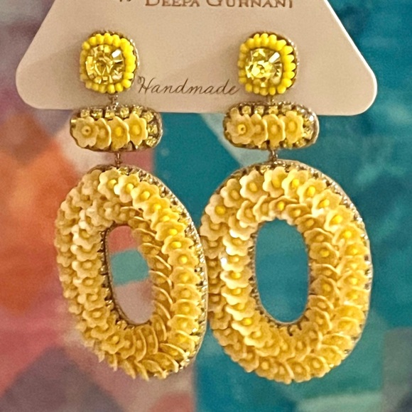 NWT Deepa Gurnani Beaded Crystal Flower Chandeliers - Picture 6 of 16